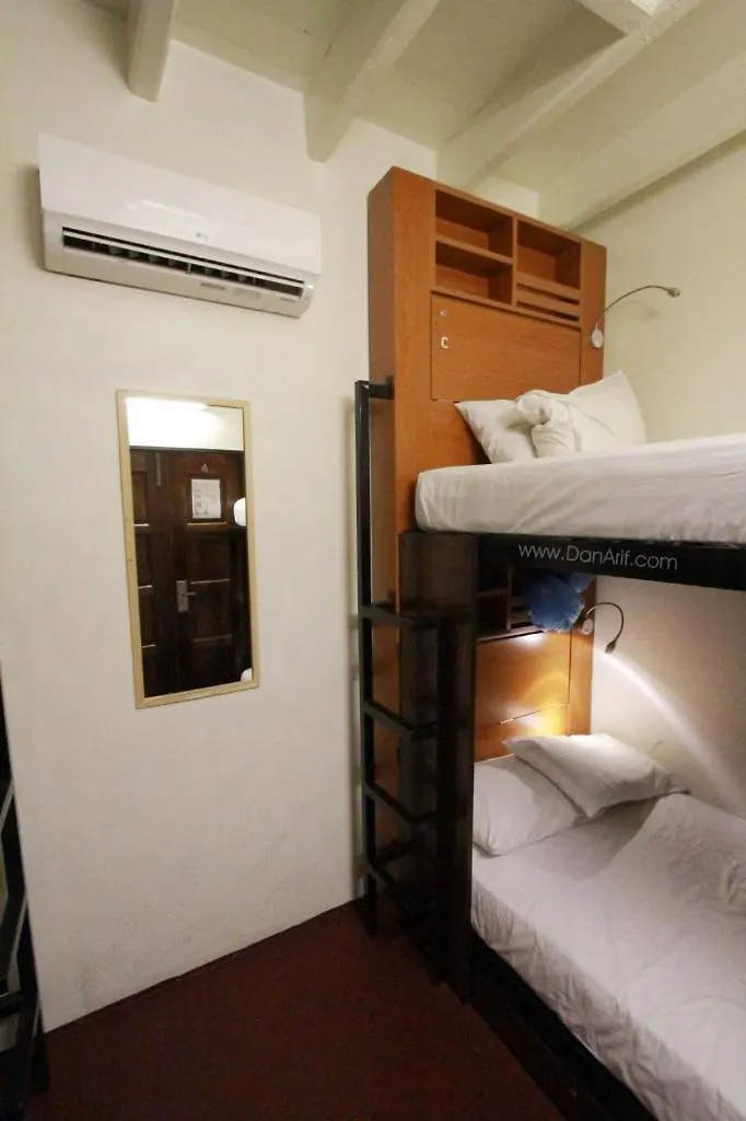 Red Inn Court George Town