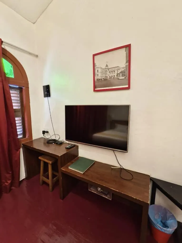 Red Inn Court George Town Hostal