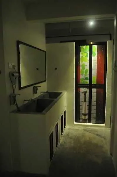 Red Inn Court George Town Albergue